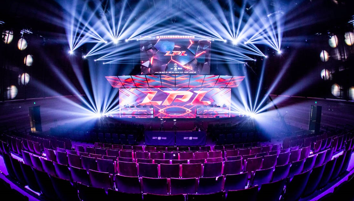 技能BUG频发！职业选手遭遇版本更新隐患，游戏平衡与竞技公平性面临挑战